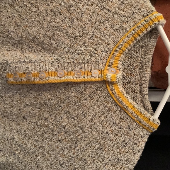 Vintage 70s Flecked Greige Yellow Knit Top - Picture 2 of 3